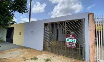 Imagem: ALUGO - Casa com 4 Quartos no Milton Gavetti