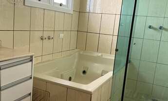 Imagem 5: Casa de condomínio térrea para aluguel tem 220 metros quadrados com 3 quartos