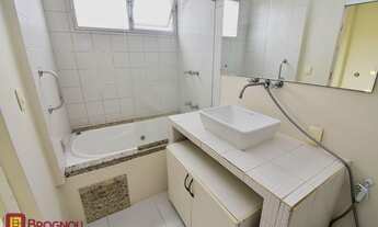 Imagem 2: APARTAMENTO DE 3 TRES QUARTOS NO BAIRRO CENTRO EM FLORIANÓPOLIS