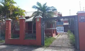 Imagem 2: Casa para Venda - 450m², 2 dormitórios, sendo 1 suites, 3 vagas - Centro