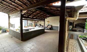 Imagem 7: Casa para aluguel e venda com 250 metros quadrados com 3 quartos