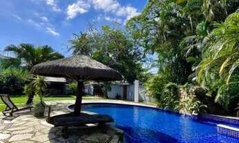 Imagem 2: Casa no Condomínio Lagoa Mar Norte para venda com 707 ms de área construída e com 6 suites