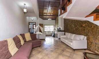 Imagem 6: Casa de 5 Dormitórios com Piscina no Jardim Floresta