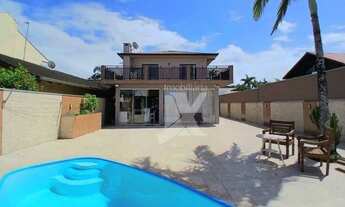 Imagem: Casa com piscina e ar 4 dorm. Para alugar