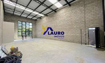 Imagem 3: Galpão Comercial à Venda em Vinhedo-SP, Bairro Alto das Figueiras: 1 Sala, 3 Banheiros, 4