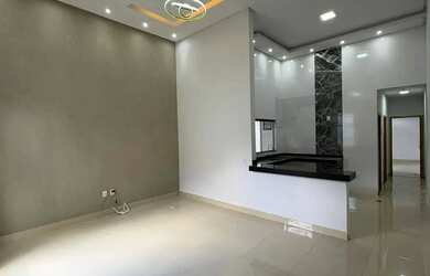 Imagem 4: Linda casa! 2 Quartos sendo 1 Suíte - Toda no Porcelanato com Rodapé embutido Estrela Dal