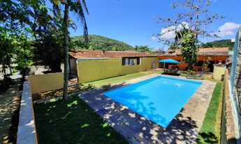 Imagem 4: Casa com Piscina em Condomínio no Guarujá Temporada -Ao lado do pier