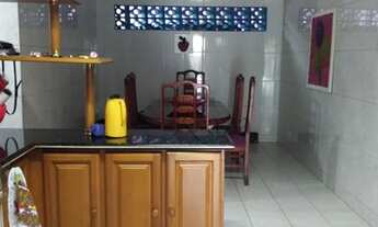 Imagem 2: Casa de condomínio para venda tem 136 metros quadrados com 3 quartos