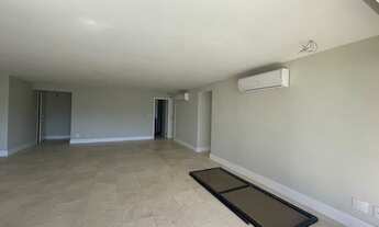 Imagem 3: Maravilhoso apartamento reformadissimo 3 suítes em ótima localização