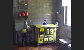 Imagem 7: Lindo sítio medindo de 1680m2, com belo jardim gramado, pomar com diversas árvores frutífe