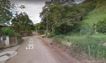 Imagem: Terreno na Estrada do Sana com nascente