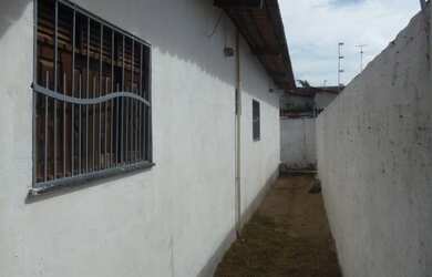 Imagem 7: Casa no planalto em rua pública