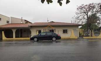 Imagem 2: Casa para Locação em Itajaí, Cordeiros, 3 dormitórios, 1 banheiro, 2 vagas