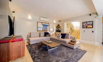 Imagem 3: Belíssima casa com 370m² sendo 03 suítes e 03 vagas de garagem!