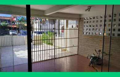 Imagem 2: Casa DUPLEX, 3/4 com varanda e 3 vagas- 155 m² e jardim