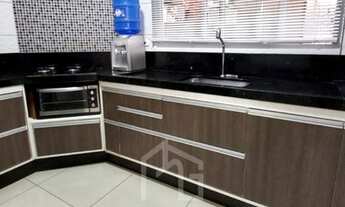 Imagem 4: Casa em Rua pública jacareí