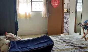 Imagem 6: Alugo casa na Josefa de Melo, 4/4, sendo 01 suíte, varanda, 02 vagas de garagem cobertas