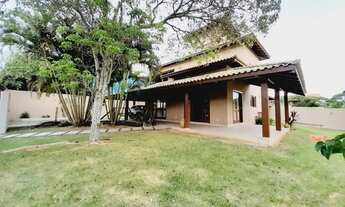 Imagem 2: Casa excelente no bairro Rio Tavares em Florianópolis - acesso a trilha para praia a 100 m