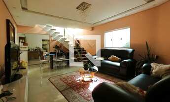 Imagem: Casa à Venda - Vila América, 3 Quartos