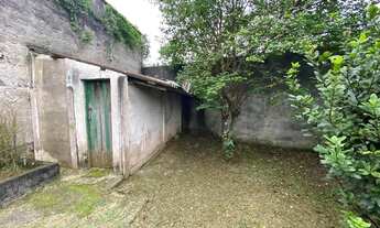 Imagem 2: Casa para venda com 184 metros quadrados com 3 quartos em Vila Andeyara - Ferraz de Vascon