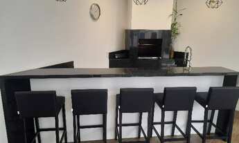 Imagem 4: Sobrado - 3 Quartos - 165m2 - Com Quintal e Área Gourmet - Próximo ao Shopping Palladium