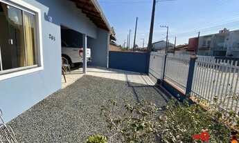 Imagem 6: Linda casa com área de festas e piscina, em Bal. Barra do Sul - SC