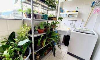 Imagem 4: Apartamento com 3 dormitórios sendo 1 suíte, dependência completa, 1 vaga demarcada, à ven