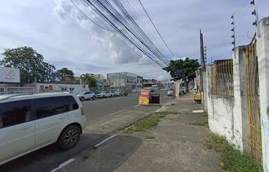 Imagem 6: Casa no Centro de Feira de Santana com 575 m2 ideal para prédio comercial ou estacionament