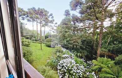 Imagem 3: Com 126m² e uma vista incrível para o vale e acesso a pé a Rua Coberta esse apartamento va