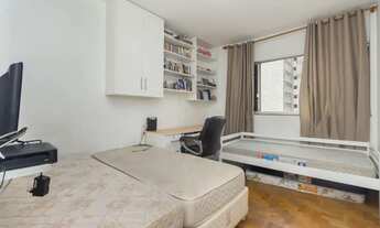 Imagem 7: Apartamento para venda em Pinheiros com 4 quartos, sendo 1 suíte , 143m²