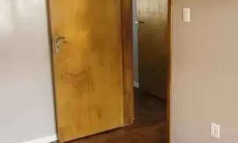 Imagem 3: Apartamento de 3 quartos com vaga, sol da manhã, reformado e desocupado em Ipanema, Porto