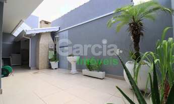 Imagem 7: Sobrado com piscina perto da praia com 4 dormitórios