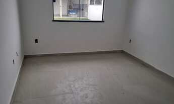 Imagem 4: Casa de 2 qts (1 suite), sala ampla, cozinha americana, área gourmet, chuveirão e garagem