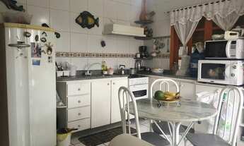 Imagem 3: Casa para Venda com apartamento e kit net no bairro São João do Rio Vermelho