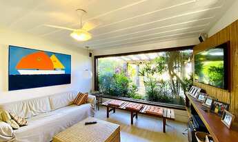 Imagem 5: Casa para venda possui 650 m² com 8 quartos em Ferradura - Armação dos Búzios - RJ