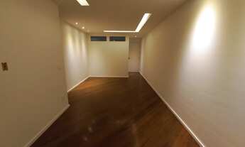 Imagem 7: Apartamento no Leblon, Rua Sambaiba, possui 83 m² com 3 quartos, 2 vagas garagem