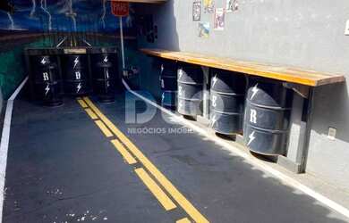 Imagem 2: Excelente casa de esquina na Parquelândia, 3 quartos, DCE. Ótima para ponto comercial!