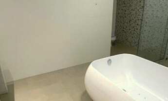 Imagem 5: Sobrado para venda com 432m², 5 suítes e área com piscina, no Residencial Amazonas - Franc