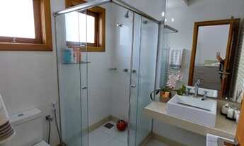 Imagem 6: Casa para venda possui 340 metros quadrados com 5 quartos, área de lazer completa