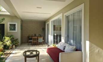 Imagem 4: Casa de condomínio para venda possui 450 metros quadrados com 6 quartos