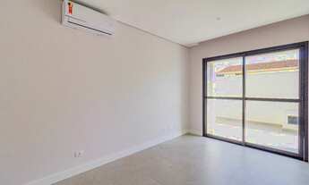 Imagem 2: CURITIBA - Apartamento Padrão - Reboucas