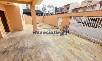 Imagem 4: Excelente Sobrado 04 dormitórios, Closet, quintal amplo e Piscina!!!