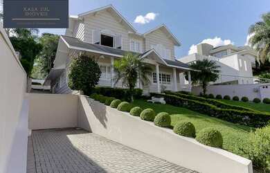 Imagem 3: Casa em Condomínio de Luxo no Bairro de Santa Felicidade