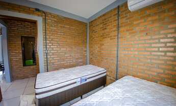 Imagem 7: Apartamento para Aluguel - São João do Rio Vermelho, 2 Quartos, 60 m2