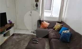 Imagem 4: Oportunidade Única: Apartamento com Potencial de Modernização ao Lado do Metrô Paraíso!