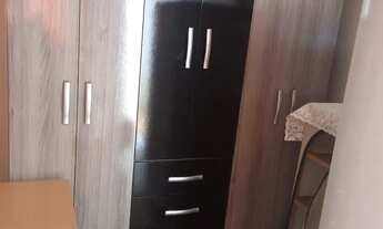 Imagem 2: Quarto mobiliado