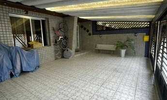 Imagem 7: Casa tipo Sobrado, com 3 dormitórios, Churrasqueira, 2 vagas, à venda, 126 m² por R$ 800.0