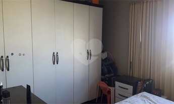 Imagem 7: Apartamento de frente Para estação de Trem com varanda em Thomas Coelho