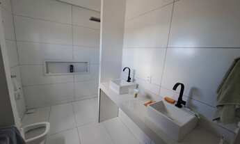 Imagem 4: Casa de condomínio para venda possui 500 metros quadrados com 6 quartos