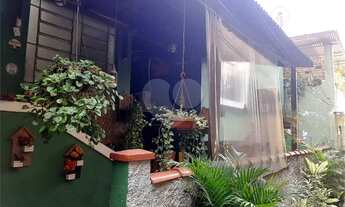 Imagem 2: Belíssima casa, frente de rua